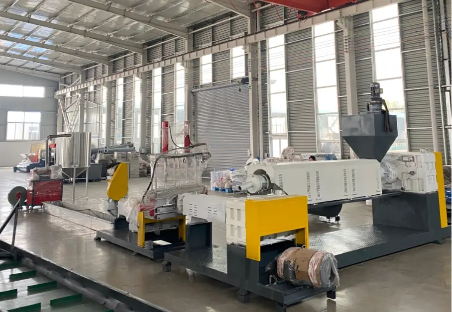 Recycled Plastic Extrusion Machine